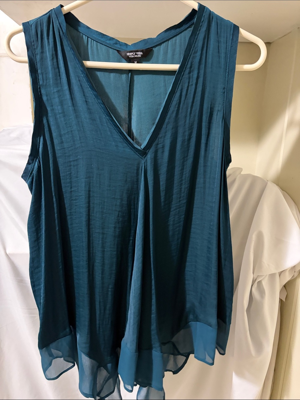 Vera WangTeal Sleeveless Women's Flowy Blouse
